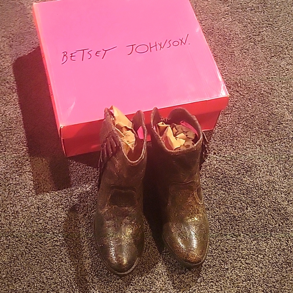 Betsey Johnson  boots